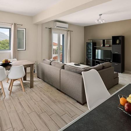 Mandi'S Apartments Karavádhos Eksteriør billede